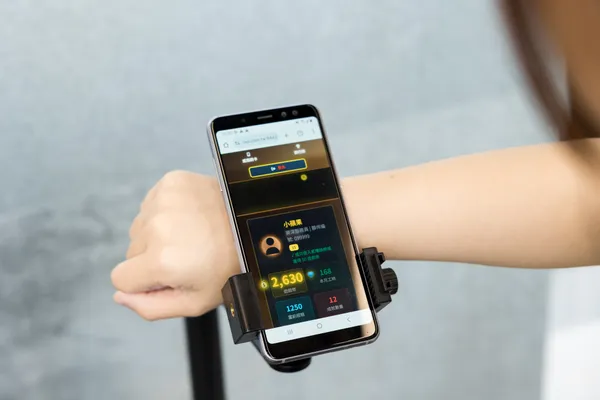 每天上班先『登入遊戲』！貳樓將打卡變成闖關，以遊戲化策略提升工作樂趣與留任意願，也活絡員工之間的感情