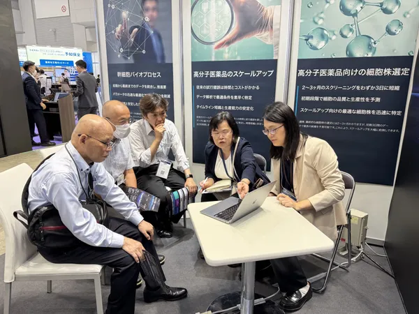 TherapiAI 參加 Medtec 展會。.jpg