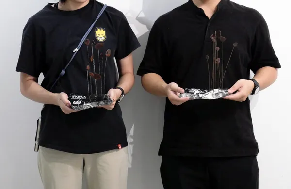 2025 BEST100 奖杯设计