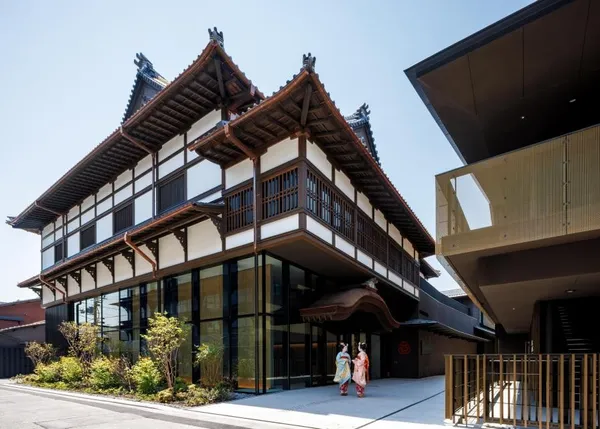 宮川町歌舞練場 (6).jpg