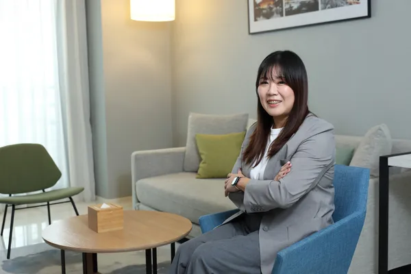 圖說(3)：晴美公寓酒店業務經理潘咨穎表示，數位轉型後，前台工作人員每日工作量減少二至三成，將更多心