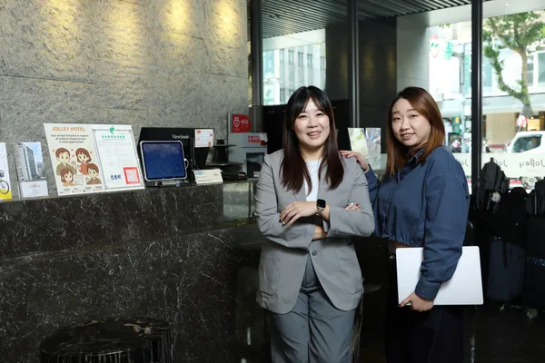 把重複的問題留給AI、溫度留給客人 ：晴美公寓酒店導入AI客服大減員工三成工作量，騰出時間做更有溫度的服務 