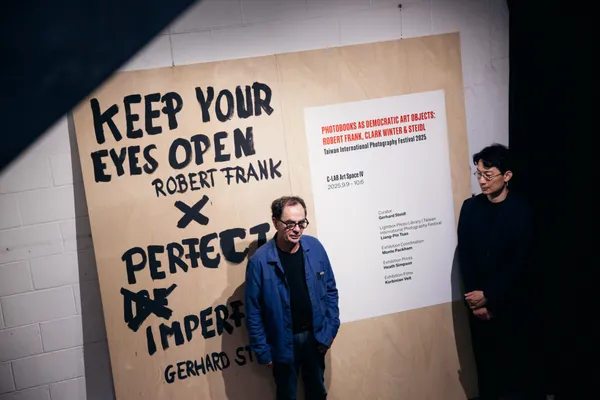 紙轉網／Steidl