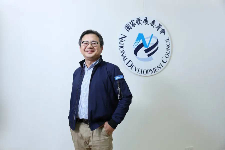 從「矽盾之島」到「資本樞紐」，國發會聯手證交所為AI新十大建設引進資源活水