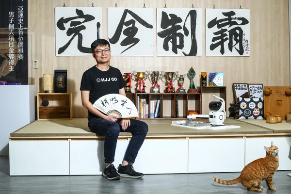 攻破「圍棋界梵蒂岡」！黑嘉嘉圍棋如何讓百年日本棋院點頭，做起AI圍棋生意？ 