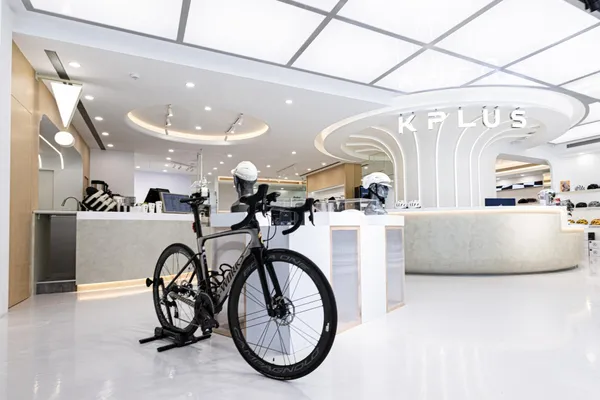 CAFE!N KPLUS A CYCLING CLUB 單車咖啡複合門市.jpg