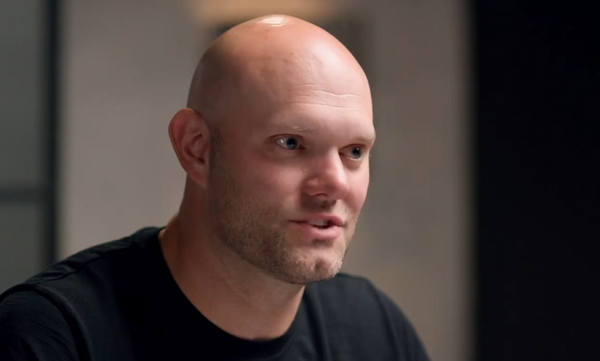  阻礙我進步的朋友，該「開除」嗎？《原子習慣》作者給出意外答案