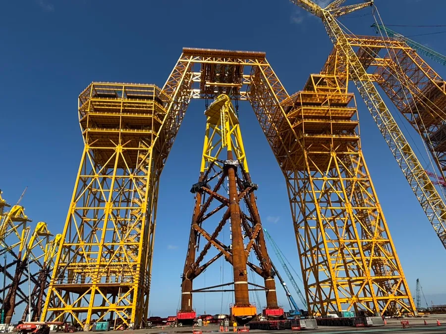 渢妙風場99支基樁完工！明年就能供電，「風場模範生」卻揭離岸風電3-3期兩大隱憂