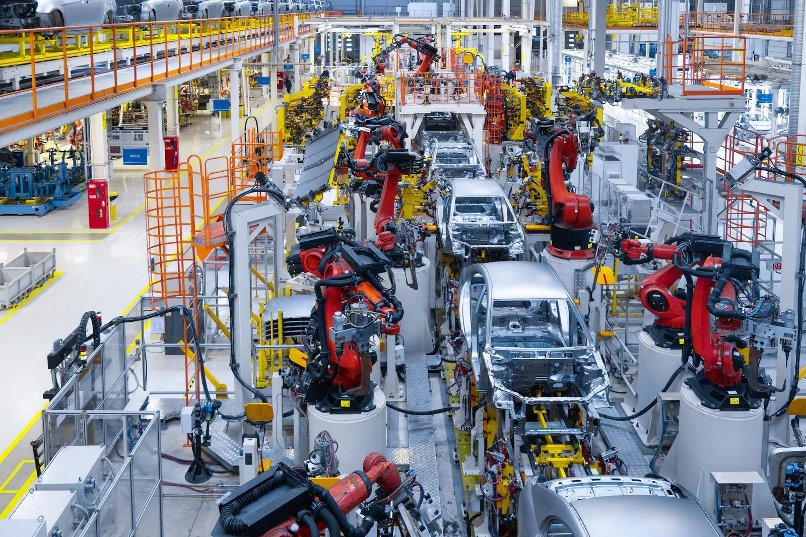 一顆零件延誤就停工！通用汽車將 AI 導入供應鏈「提前預警」，成功阻止 75 起停工危機