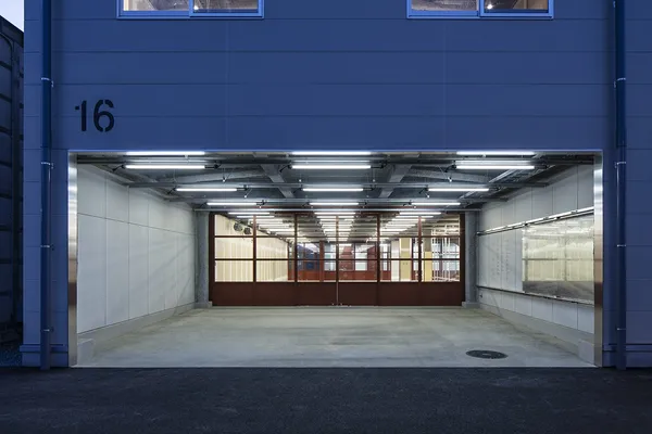 長坂常操刀內田商店新總部
