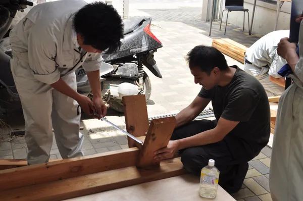 蘆沢啓治201107_bench workshop_ISHINOMAKI LABORATORY.JP