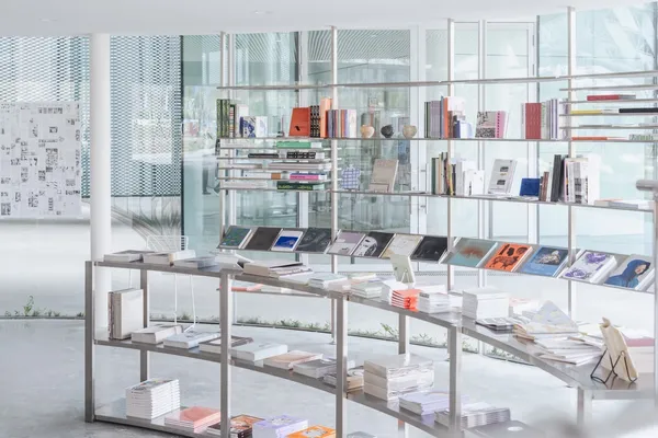 綠美圖書店 咖啡廳