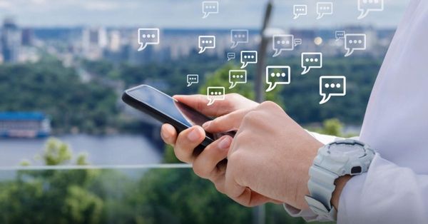  回訊息太簡短，被誤解態度冷淡？善用這幾個「短文字」，馬上提升親切感