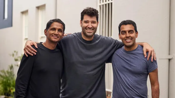 MangoAI共同創辦人Nirmal Govind（左） 、Vinith Misra（右）和Canv