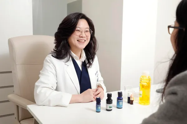 #0 芳香醫學會芳香門診醫師羅佳琳