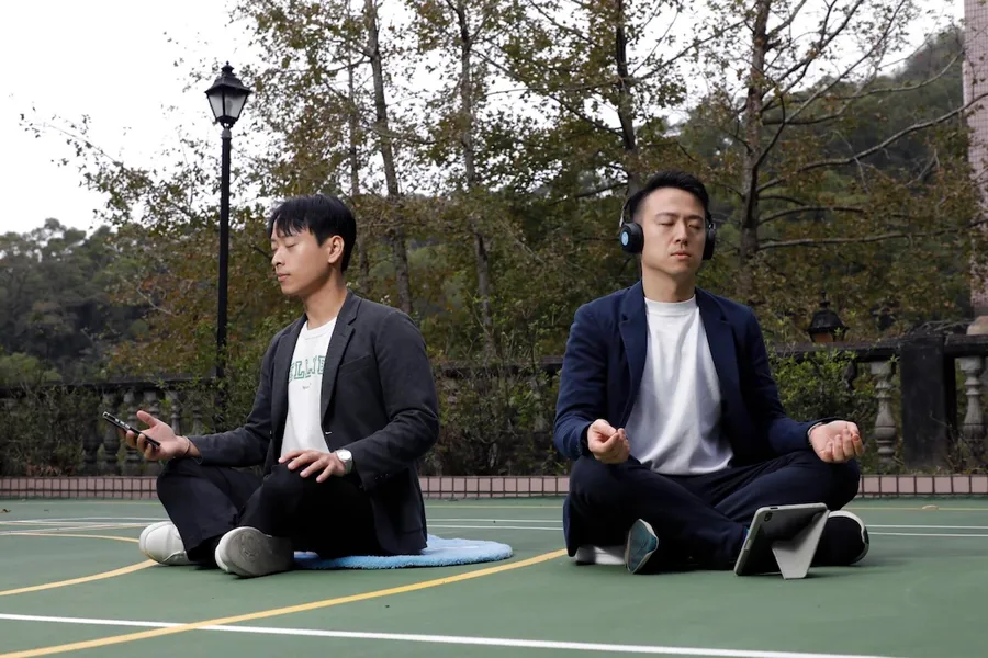 一次路怒激發創業！兄弟檔推「沙發App」坦住負能量，讓跨足冥想、媒合諮商如試健身器材、找教練般簡單