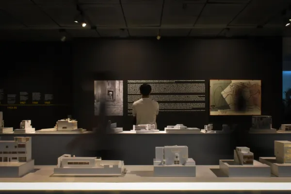 #0 《勒・柯比意：建築詩篇》