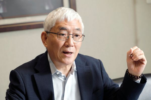  你以為技嘉只做主機板？在 AI 伺服器市場，它早就成為輝達點名的全球兩大供應商之一