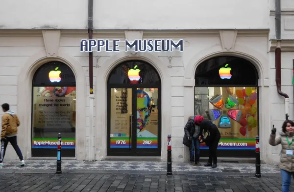 #5 Apple Museum