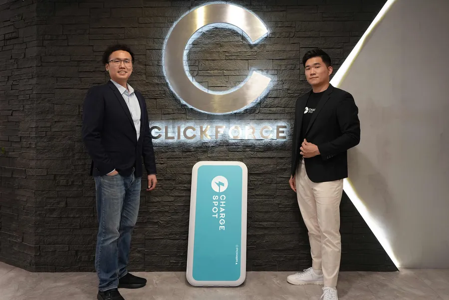 多角度切入手機世代生活圈，讓行銷接觸點更絲滑：CLICKFORCE 與 CHARGESPOT 策略聯盟， 打造行動充電情境廣告新紀元！