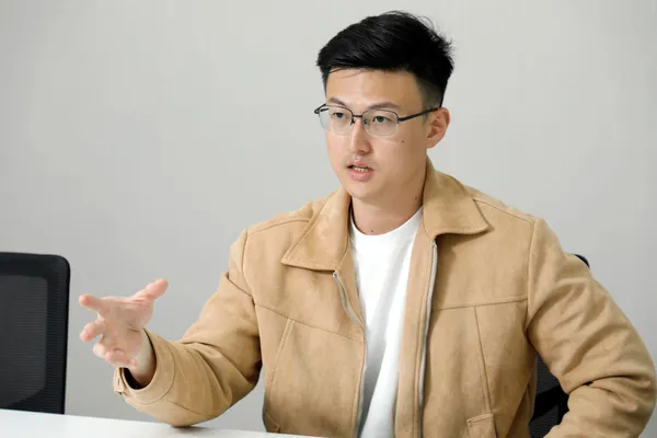 卓俞志_陽光伏特家 電力服務交易處協理_2026-03-05_侯俊偉攝影_ (4).jpg