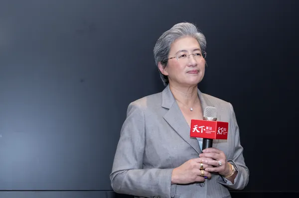  「Lisa，以後妳來幫我！」母親身教是最強底牌，看蘇姿丰如何賭出 AMD 黃金十年