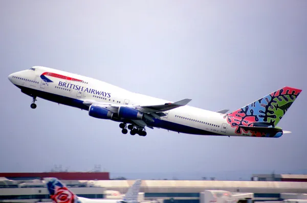 193ac_-_British_Airways_Boeing_747-436,_G-BNLZ@LHR