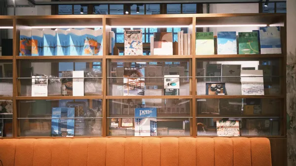 #0 TSUTAYA BOOKSTORE 松菸
