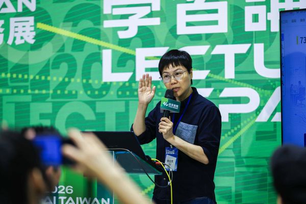  75% 工作者天天用 AI，為何工作沒有變少？《經理人》總編輯：未來最關鍵的能力是「會挑錯」