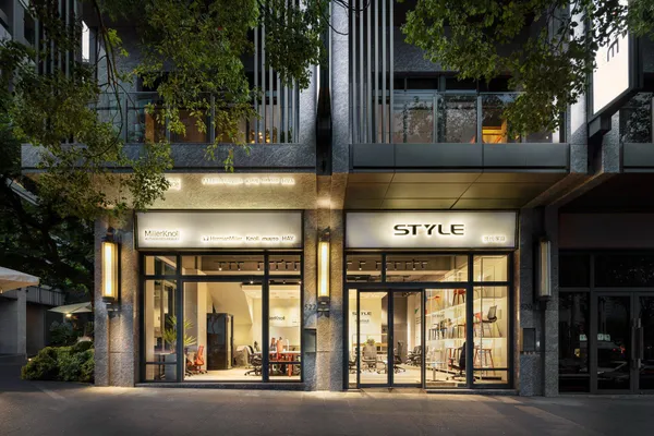 #8 Style Furniture 世代家具插旗台中
