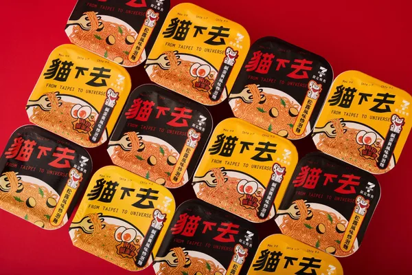 貓下去＿炒泡麵