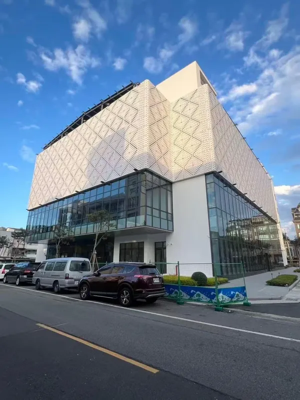 #4 Mini G Mall