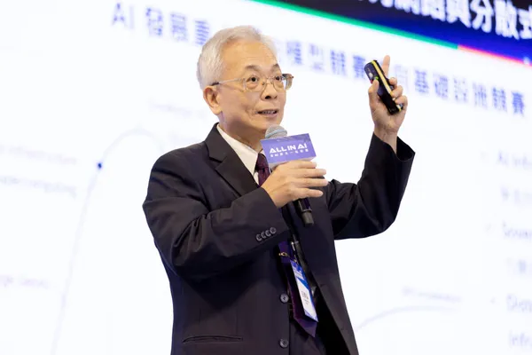 中華電信2.jpg