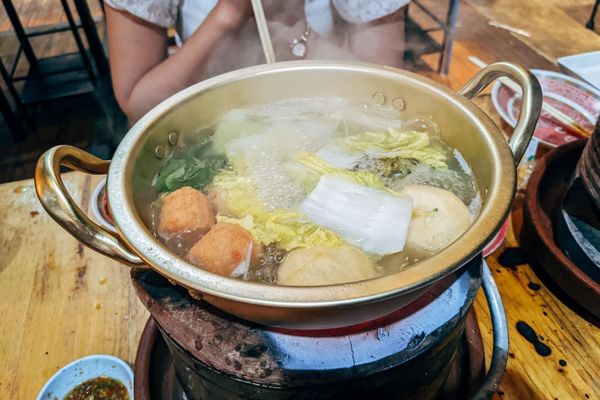  辦公室裡的「高麗菜煮蛋那桌」：最不可或缺的人才，為何薪水和存在感反而最普通？