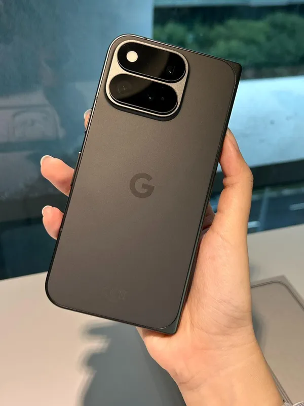Pixel 11 Pro Fold 正面照