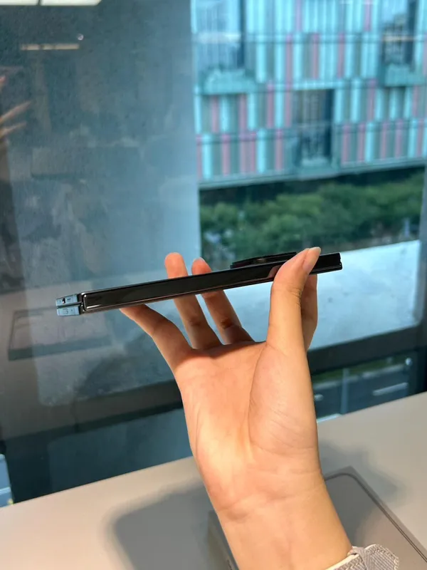 Pixel 11 Pro Fold摺疊厚度