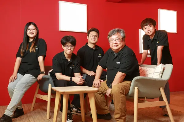在使用者與AI間設下一道防線！聆機科技瞄準「AI 治理」，守住企業機密、解放AI生產力 