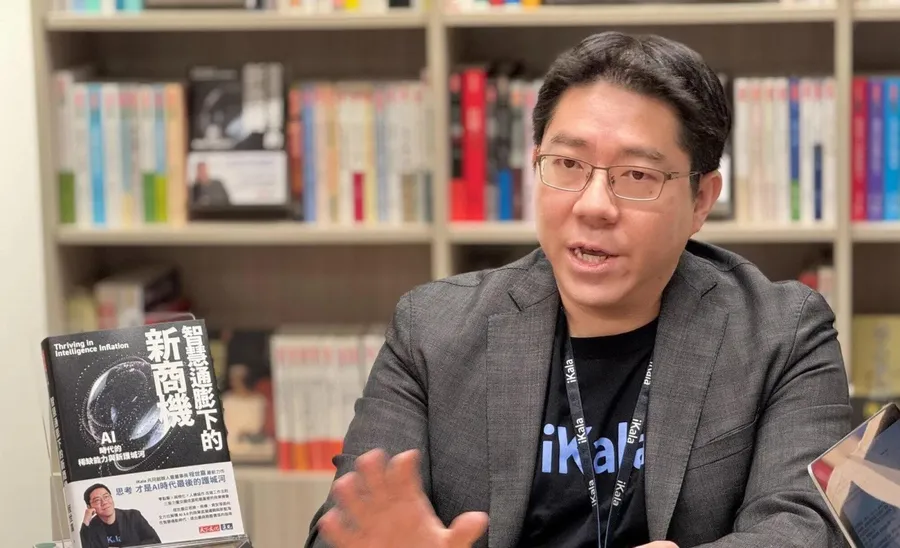 連黃仁勳都叫年輕人當水電工！程世嘉：智慧通膨重新定義「有價值的人」到底什麼樣子？