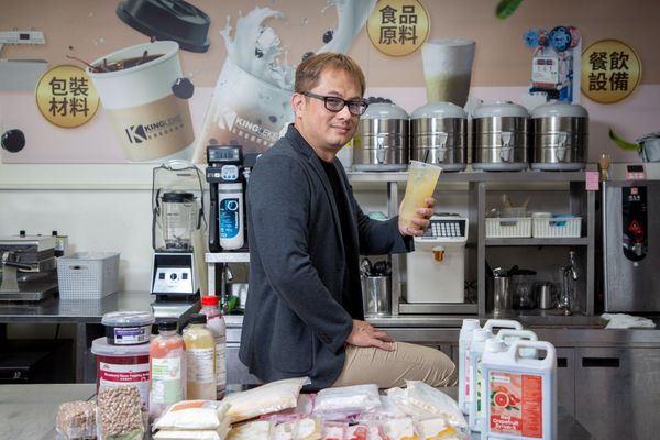  85度C、瓦城、迷客夏都是客戶！從手搖飲到餐廳，赴美「餐飲軍火商」為何營收一年翻10倍？