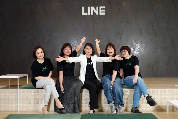  傳錯訊息也能變商機！LINE 做了 15 年的免費生意，如何找到付費切入點？