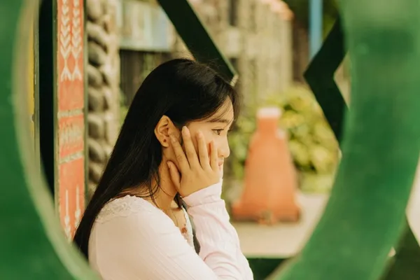  我只是個性內向，卻被誤解為不擅表達、團隊合作......該如何在面試時展現自己？