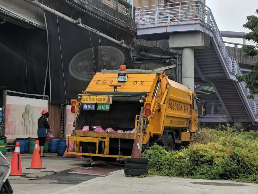 中秋連假有垃圾車嗎？22縣市時間表一次看，全台32區只收1天，台中人留意「定點丟」