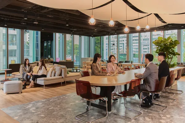 國泰人壽 hub
