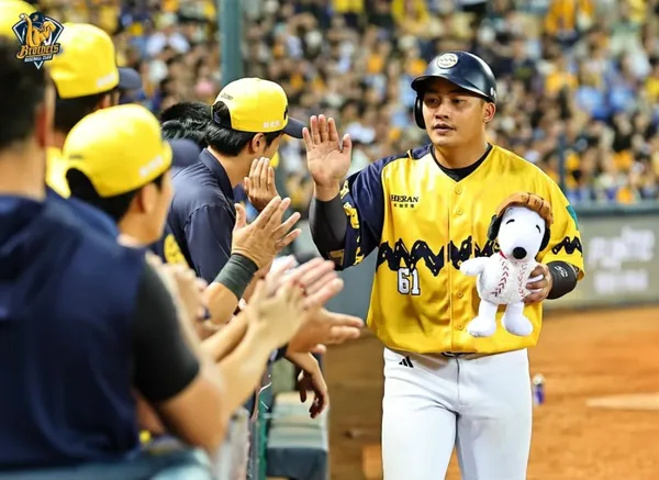 中信兄弟主題日3_來源：兄弟Fans Club.jpg