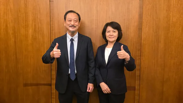 補丁科技董事長丁達剛、總經理李曉雯