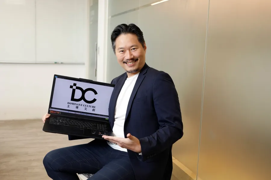 量產霸總、虐戀、殭屍短劇卻沒有人味！主導文創如何在 AI 時代，用「IP 經濟」打造護城河