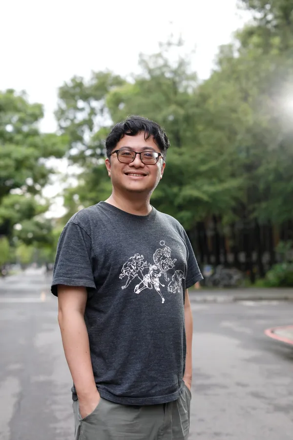 台灣大學電機工程學系教授李宏毅