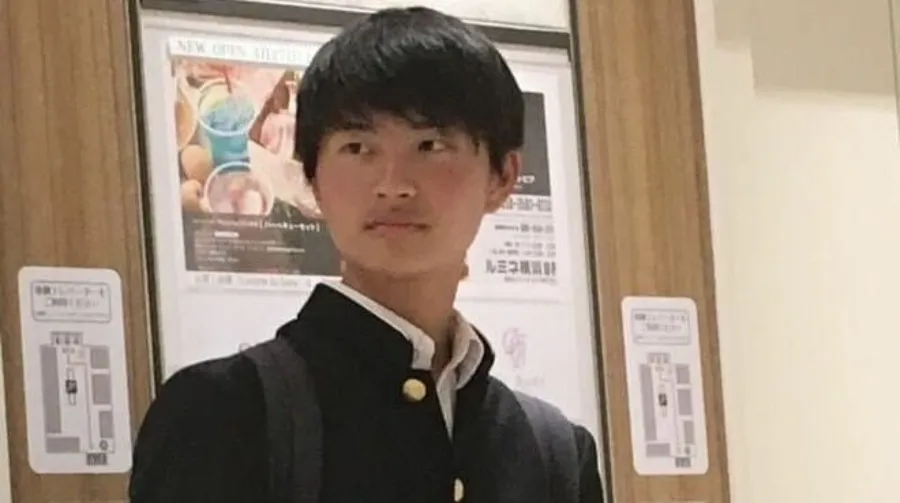 幼稚園就背整張元素週期表！日本「神童」家貧到全家差點輕生，如何一路考進東大？