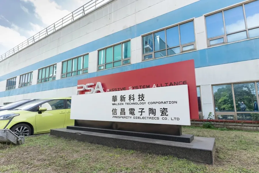 「整天被追單！」信昌電股價1年半漲至近10倍，Mega Cap憑什麼被大廠包下？