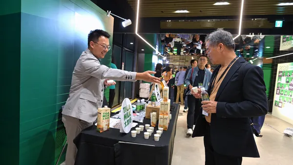 Demo Day 創新現場，與多組團隊創辦人直接交流產品、技術與合作機會。